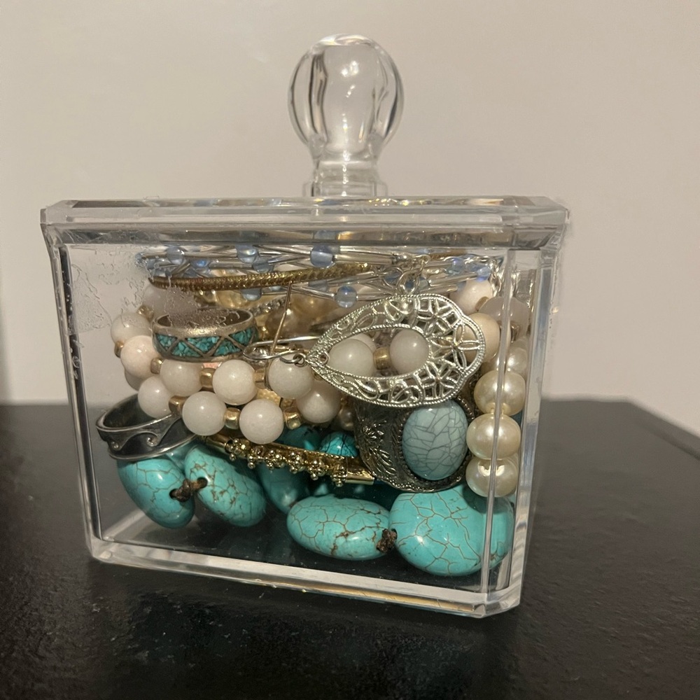 JEWELRY BUNDLE